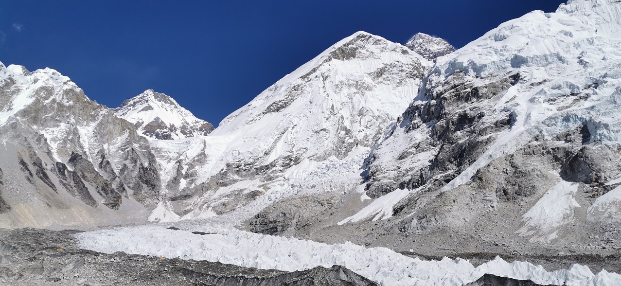 Read more about the article Everest Base Camp