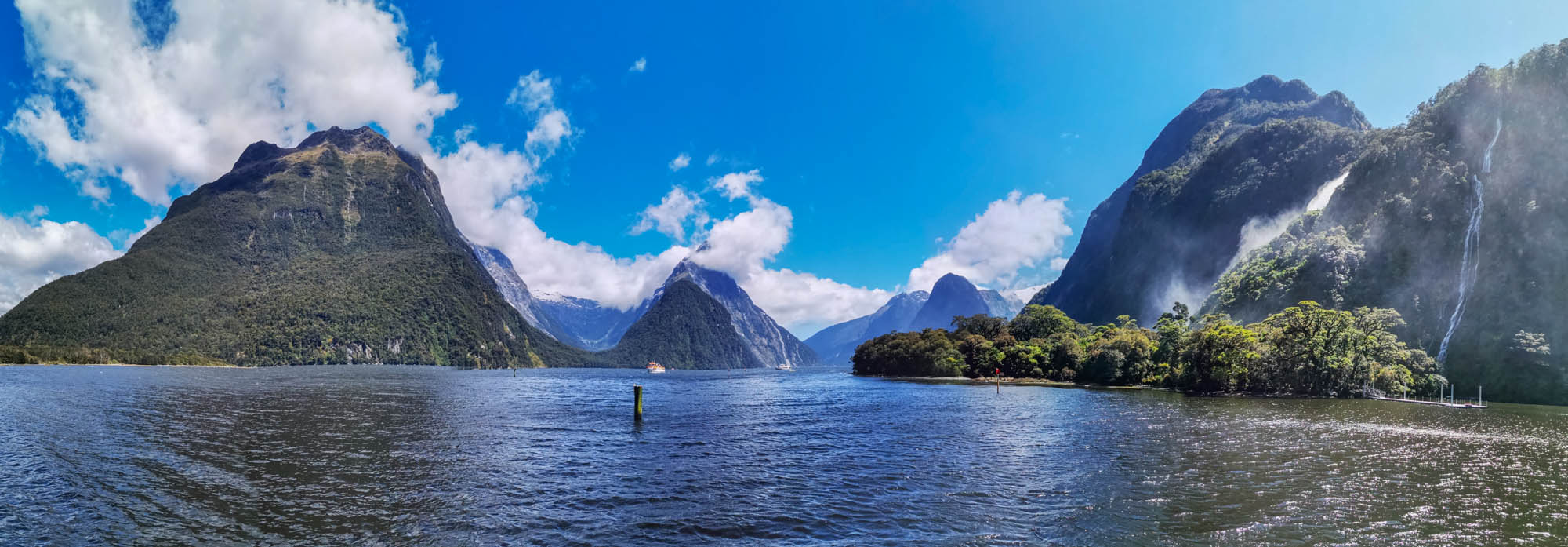 Read more about the article Milford Sound